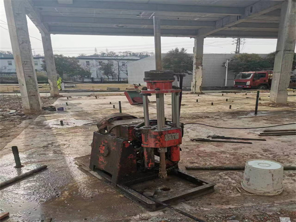 富蕴袖阀管小导管注浆加固施工工艺